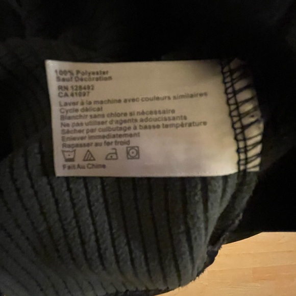 Greg Norman - Shark Golf Jacket - Picture 3 of 4